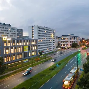 Hotel O3hotel, Warschau